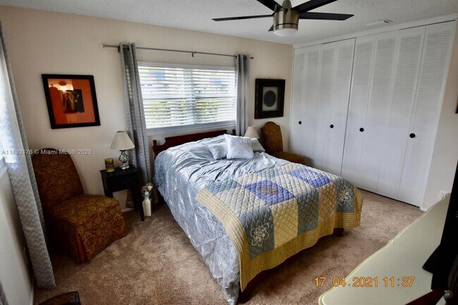Building Photo - 2515 Emory Dr W