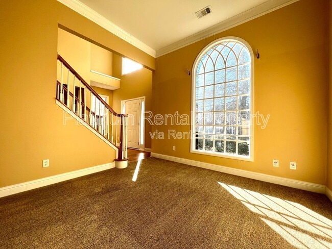 Building Photo - 1460 White Flowers Ln