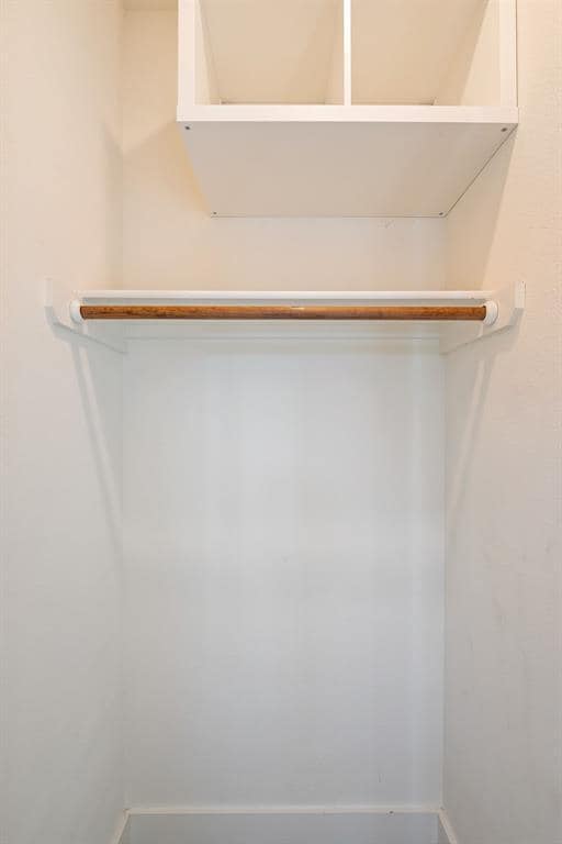 Building Photo - 1003 Fiesta St