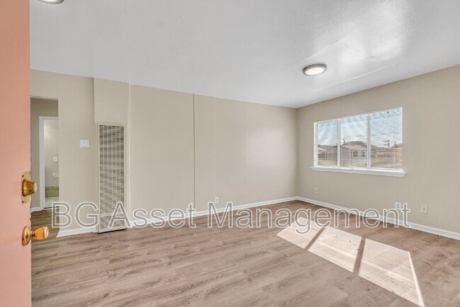 Primary Photo - 156 Marina Way
