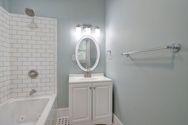 Building Photo - Completely Renovated - Three Bedroom, Two ...