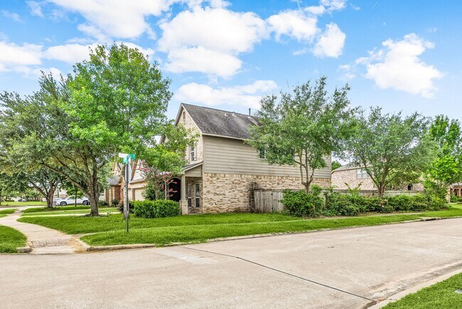 Building Photo - 9415 Herons Grove Ln
