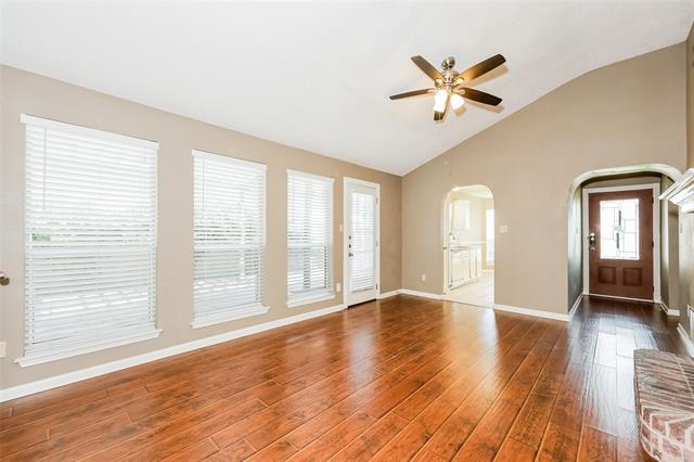 Building Photo - 400 Moss Hill Dr