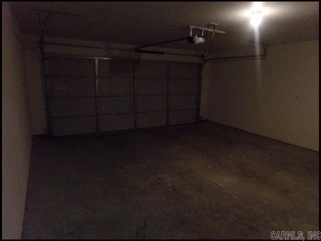 Building Photo - 6097 Saddle Hill Dr