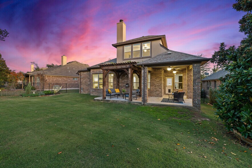 Building Photo - 4820 Pyrenees Pass