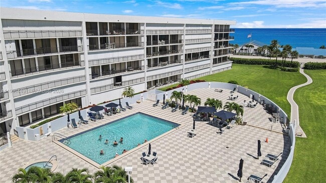 Building Photo - 1300 Jimmy Buffett Mem Hwy