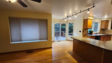 Building Photo - 35336 10th Pl SW