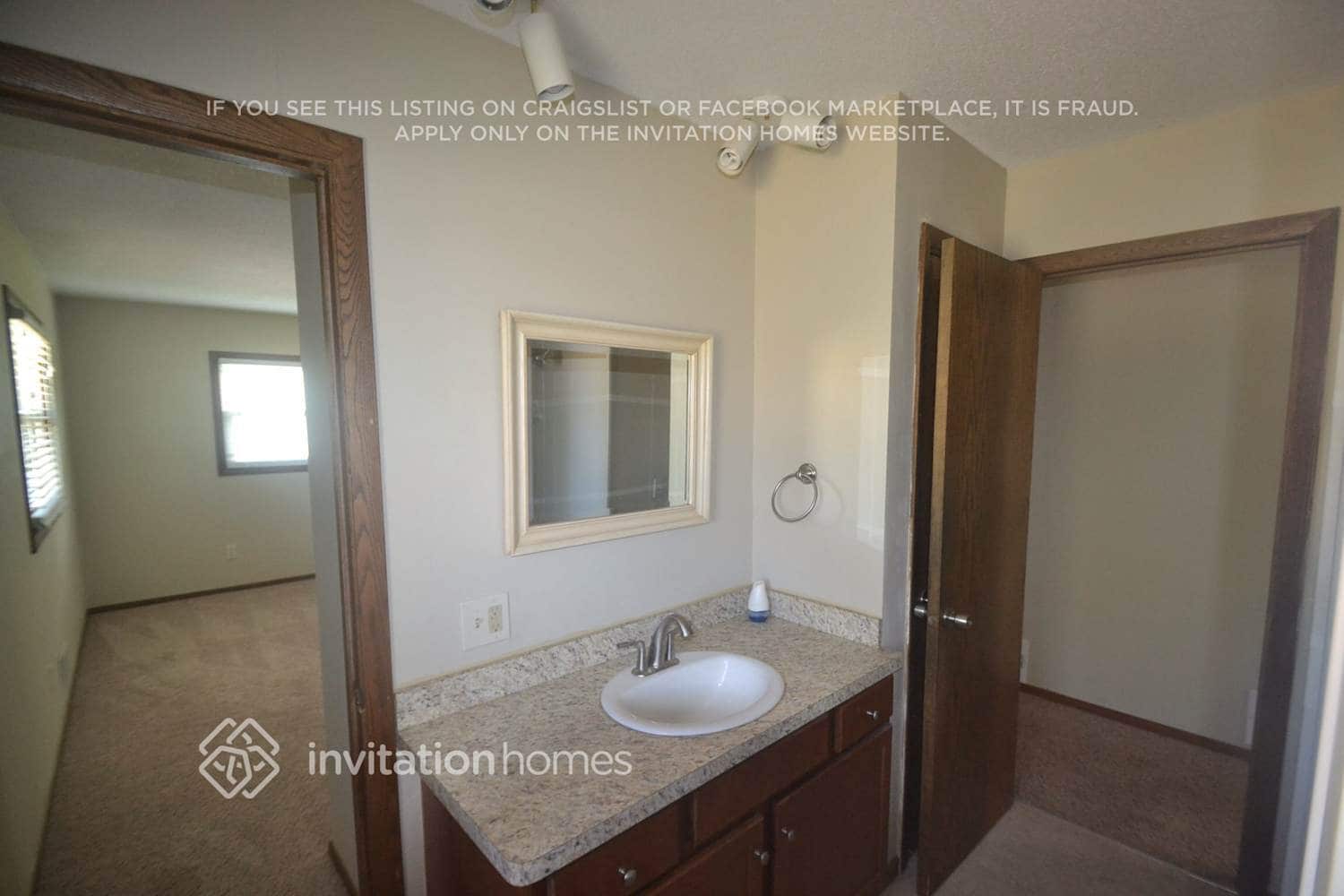 Building Photo - 8617 50th Ave N