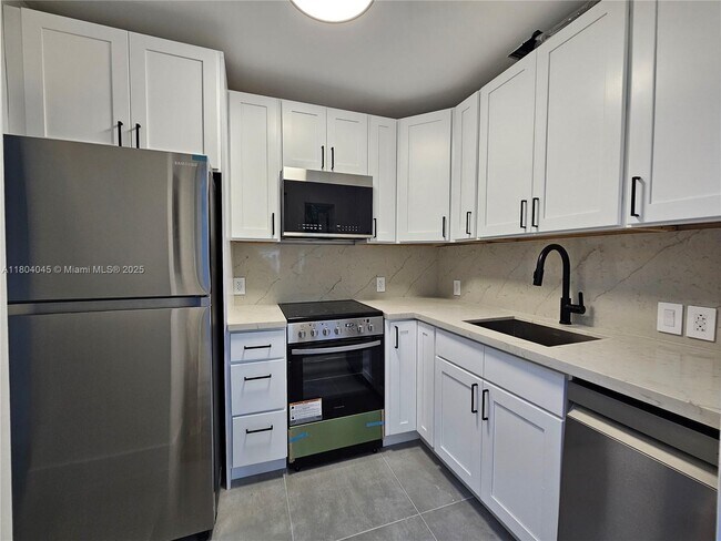Building Photo - 1044 NW 64th St