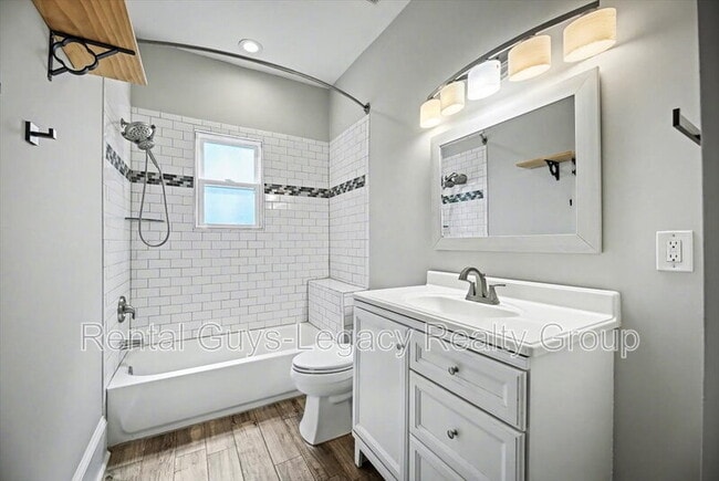 Building Photo - 2650 Green St