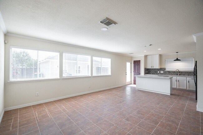 Building Photo - 21815 Grassy Hill Ln