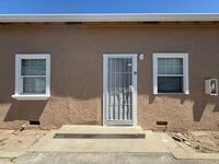 Building Photo - 316 6th St