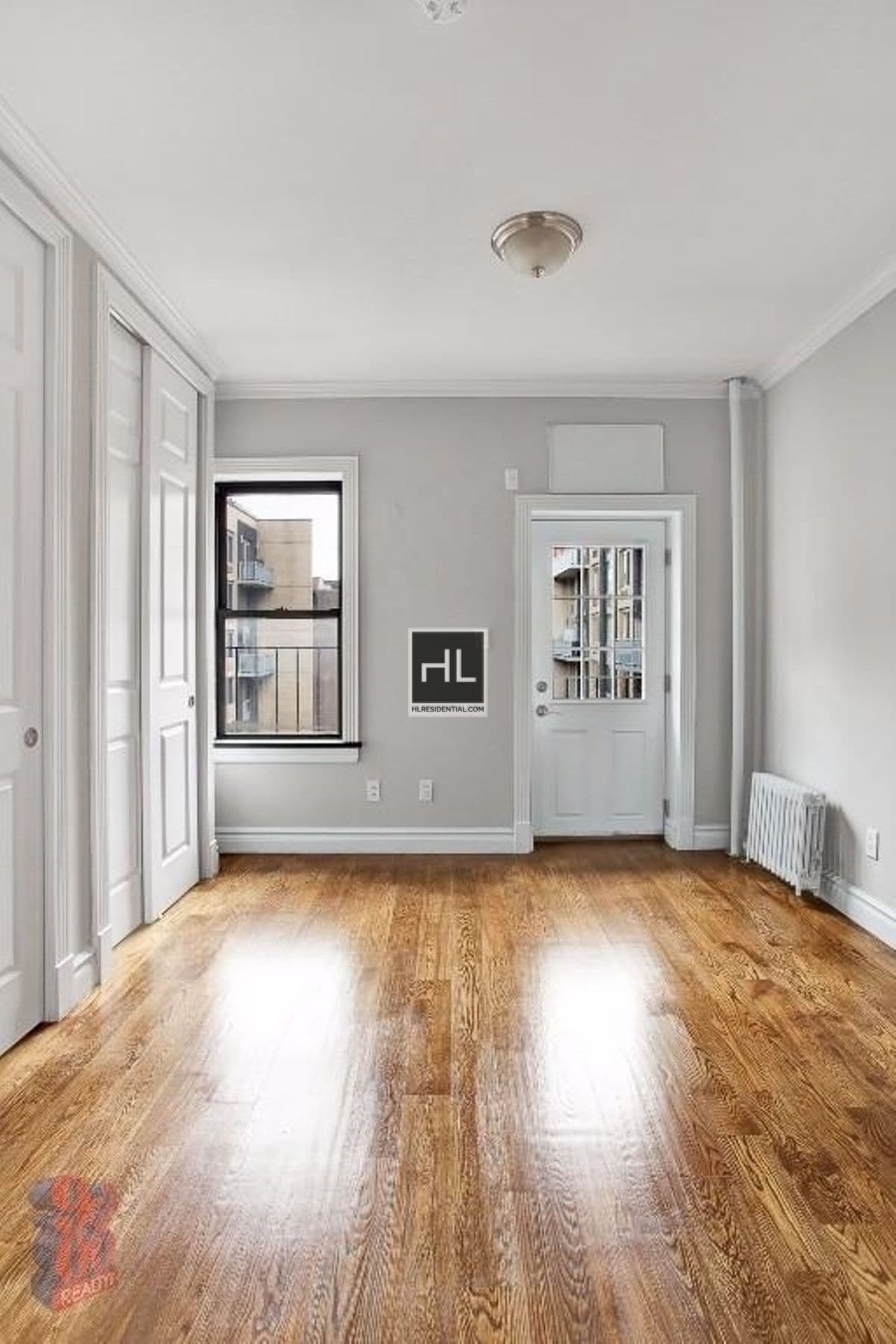 Building Photo - Tenth Avenue