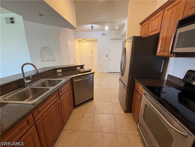 Building Photo - 12970 Positano Cir