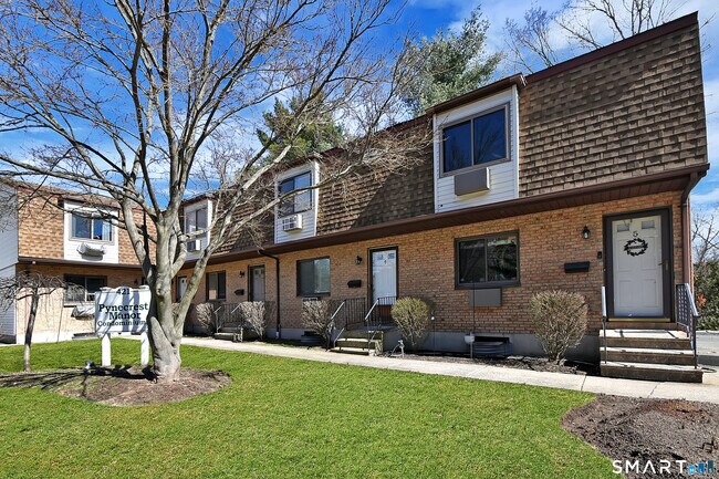 Building Photo - 421 Emmett St