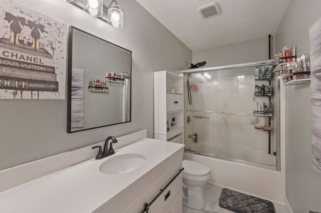 Building Photo - 3Bed/2Bath Lake Monticello Rental