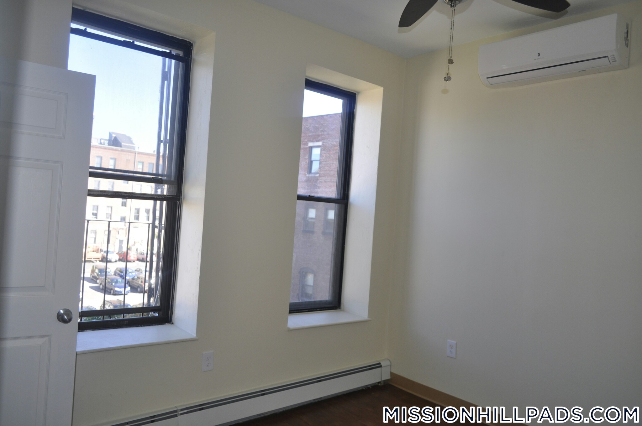 Building Photo - 13 Ruggles St