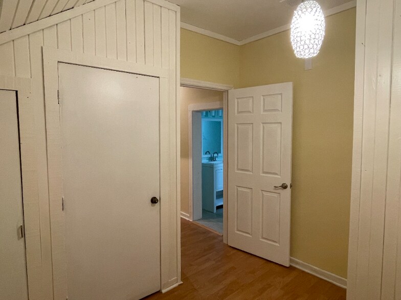 Building Photo - 44 Salt Marsh Dr