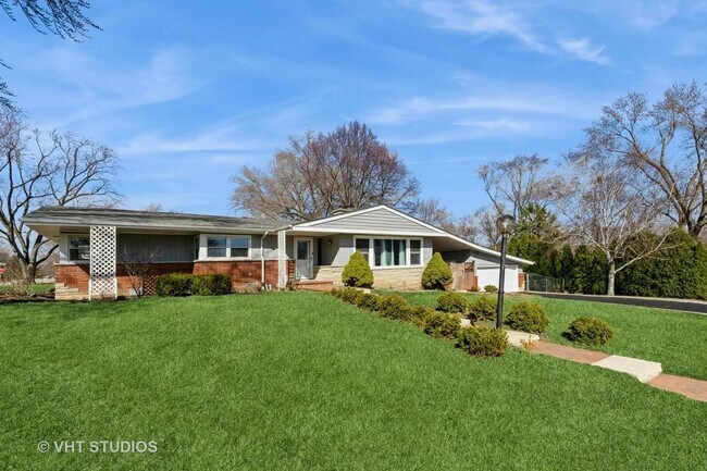 Building Photo - 942 Raleigh Rd