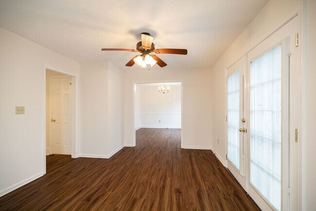 Building Photo - 110 Breckenridge Ln