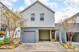 Building Photo - 1204 Clifftop Ln