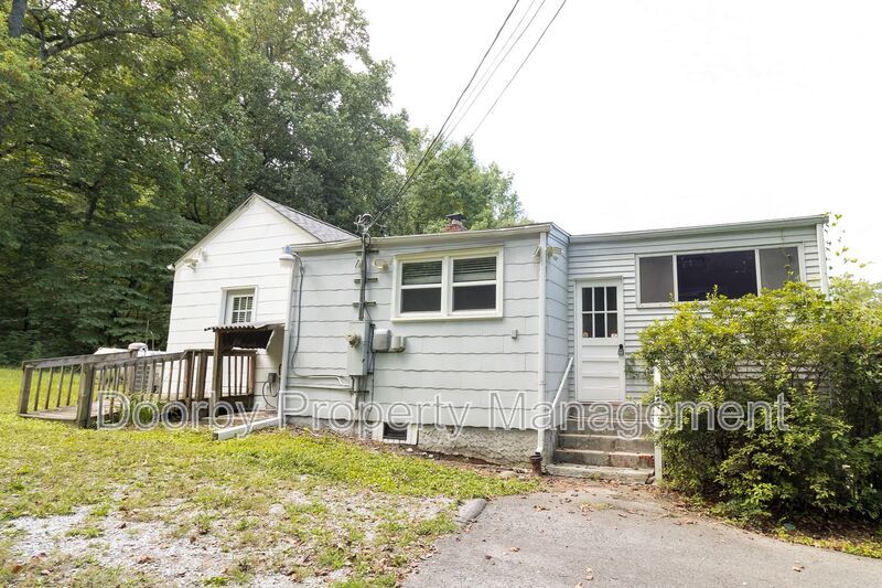 Building Photo - 5880 Dayton Blvd