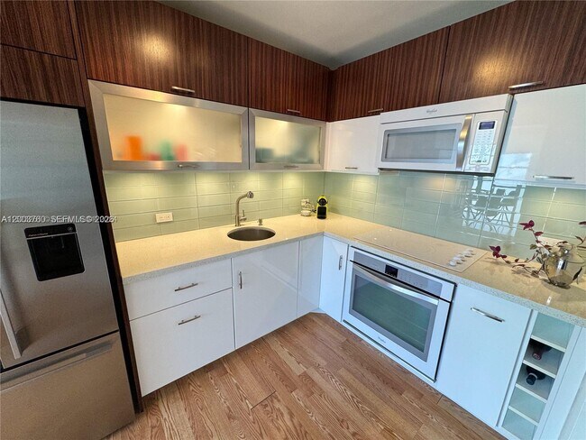 Building Photo - 1400 Pennsylvania Ave