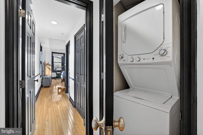 Building Photo - 150 Rhode Island Ave NW