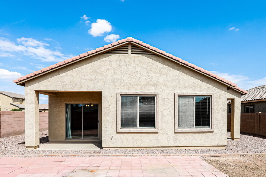 Building Photo - 38514 N Navarro Dr