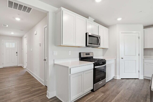 Building Photo - Welcome Home to This Beautiful 4-Bedroom Ranch-Style Gem