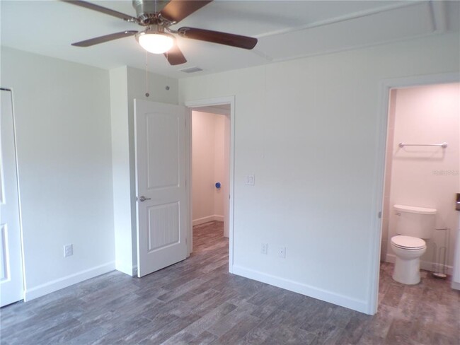 Building Photo - 2989 Pinetree St