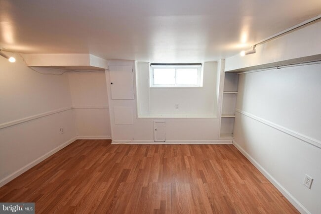 Building Photo - 3606 Hudson St