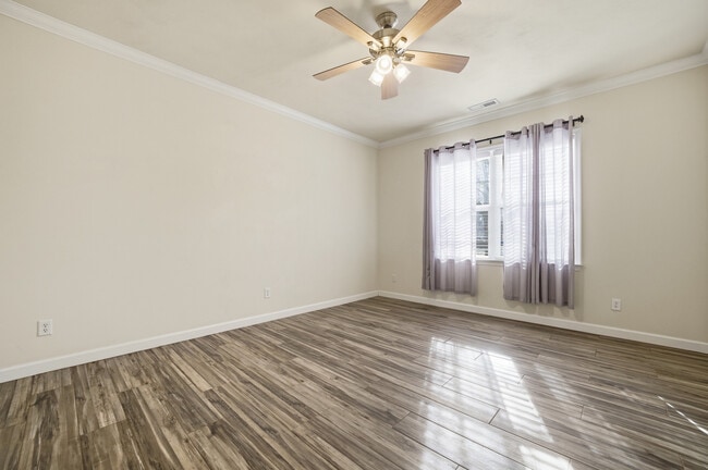 Building Photo - 3211 Calisha Ct