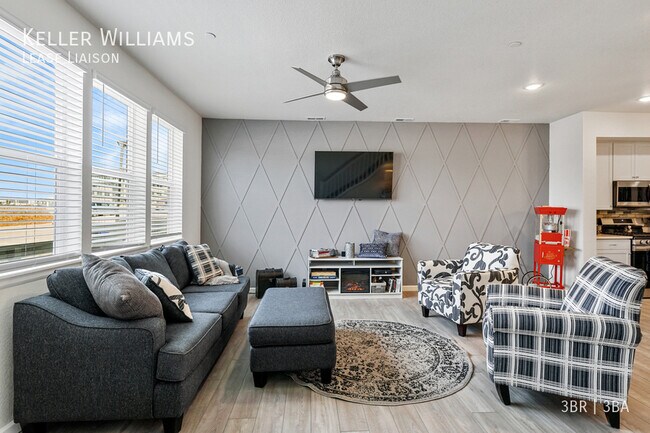 Building Photo - 1539 Spring Water Pt