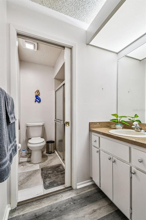 Building Photo - 7433 Greystone Dr