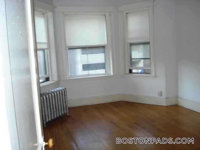Building Photo - 46 Westland Ave