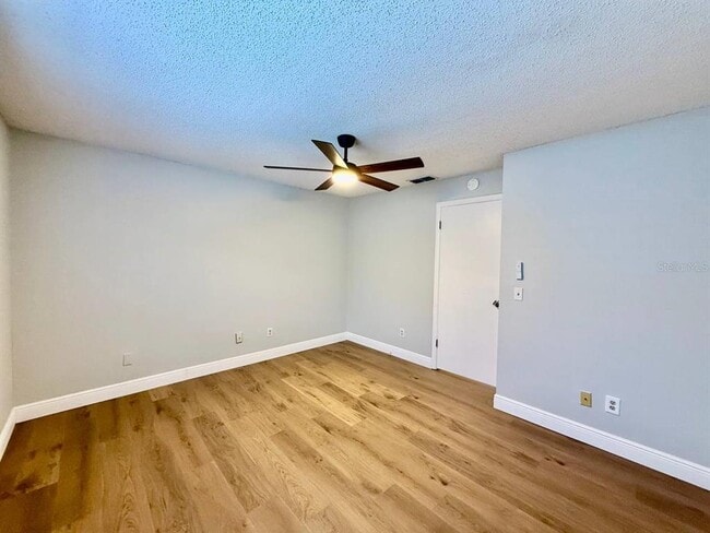 Building Photo - 3416 Sunrise Villas Ct N