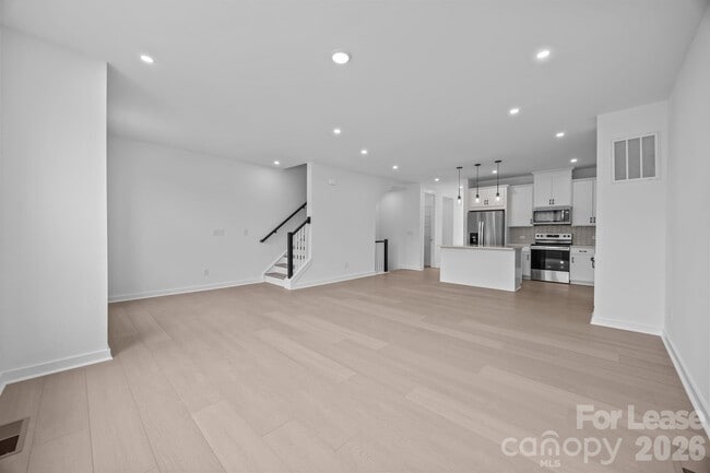 Building Photo - 4332 Honeywalk Ln