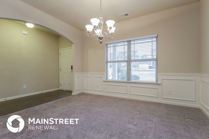 Building Photo - 1209 Creek Crossing Dr