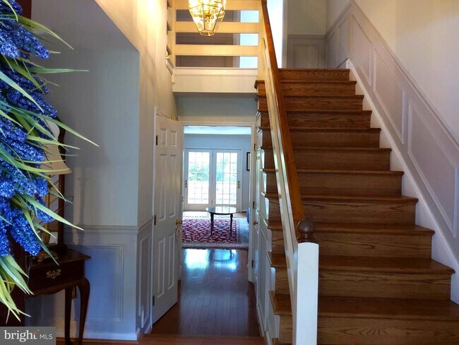 Building Photo - 404 Cranberry Ln