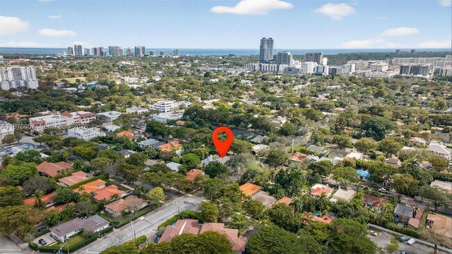 Building Photo - 3231 Salzedo St