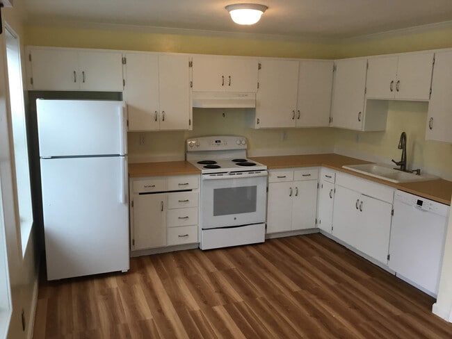 Building Photo - 2 Bedroom House in Whiteaker Area