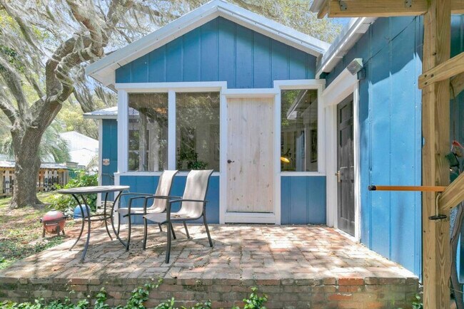 Building Photo - 46 Marlborough Rd