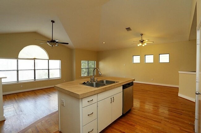 Building Photo - 3576 Link Valley Dr.
