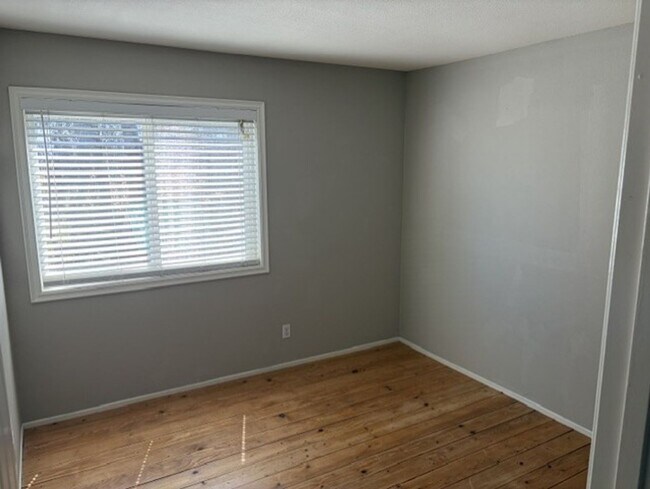 Building Photo - 23827 Falconer Dr