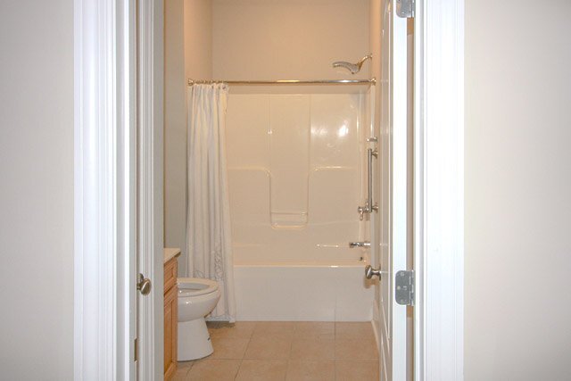 Building Photo - 116 Mallard Cove Dr
