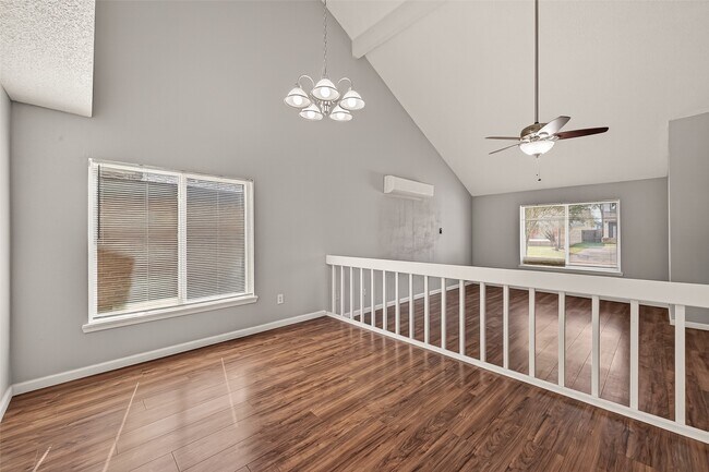 Building Photo - 1806 Foxlake Dr