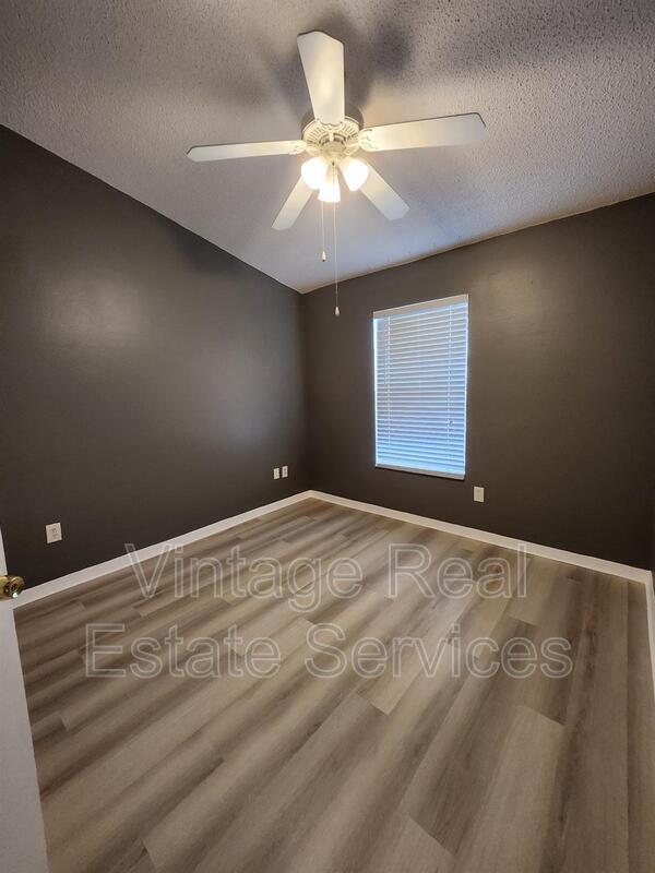 Building Photo - 30151 Barnaby Ln