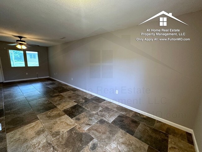 Building Photo - 107 Spruce Dr
