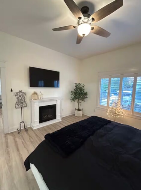 Building Photo - Modern 3-Bedroom Home for Rent in Knoxville